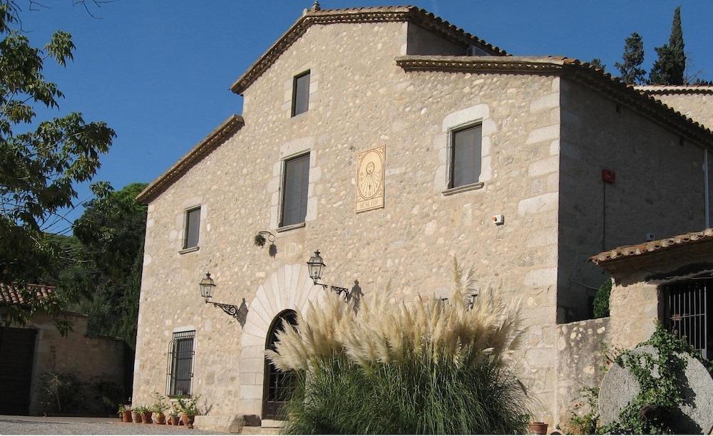 Hotel Masia Can Vive Cabrera de Mar Exterior photo