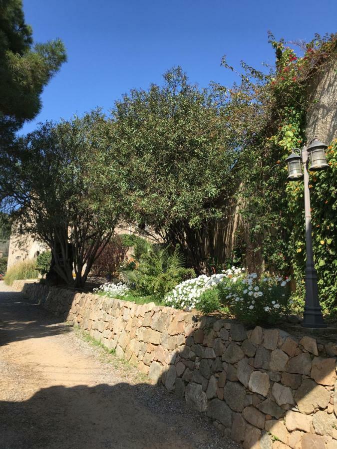 Hotel Masia Can Vive Cabrera de Mar Exterior photo
