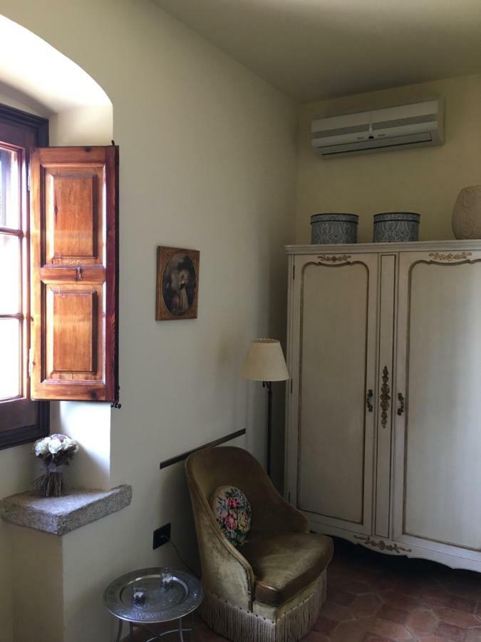 Hotel Masia Can Vive Cabrera de Mar Exterior photo